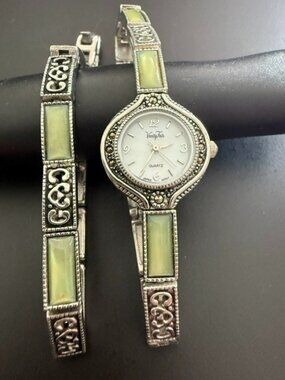 Vanity Fair Silver Tone Green Stone Marcasite Watch Bracelet Set Vintage 7.5 in